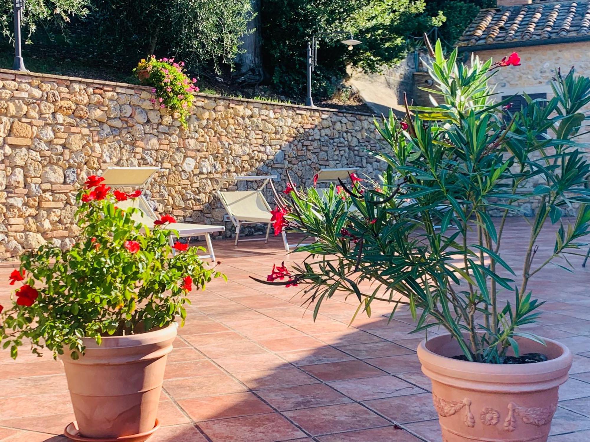 Casa Vacanze Etrusco San Gimignano Esterno foto